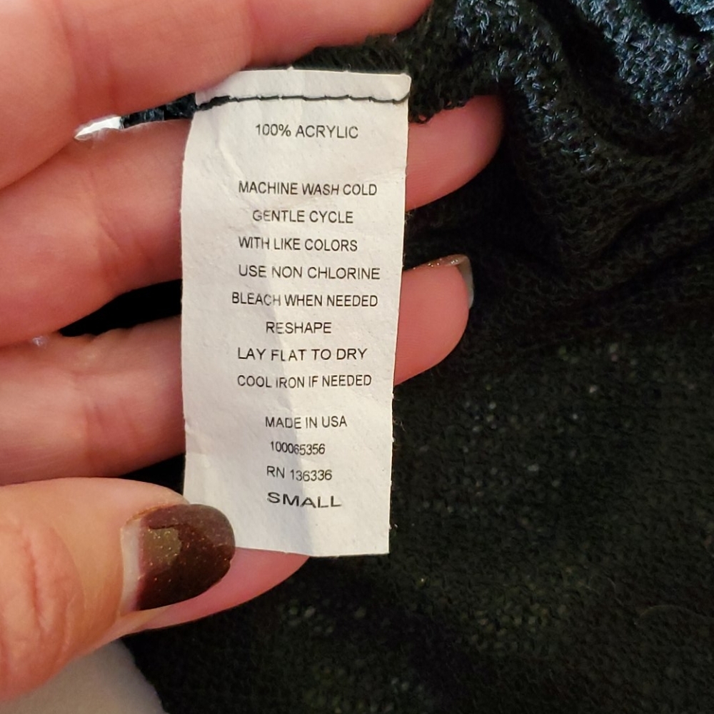 Split-Back Lightweight Sweater - Picture 6 of 7
